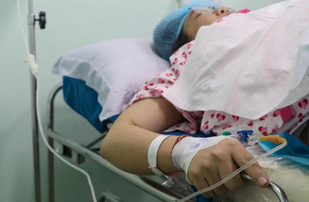 Hai bệnh viện phối hợp cứu sản phụ sinh con lần thứ 5