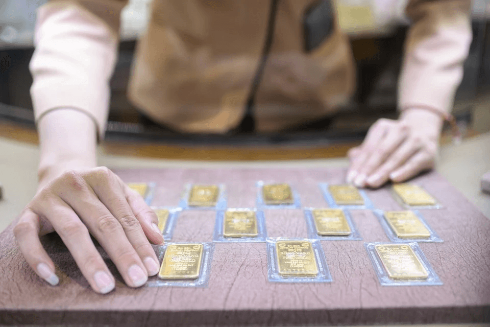 Ngày mai Ngân hàng Nhà nước tiếp tục đấu thầu 16.800 lượng vàng miếng